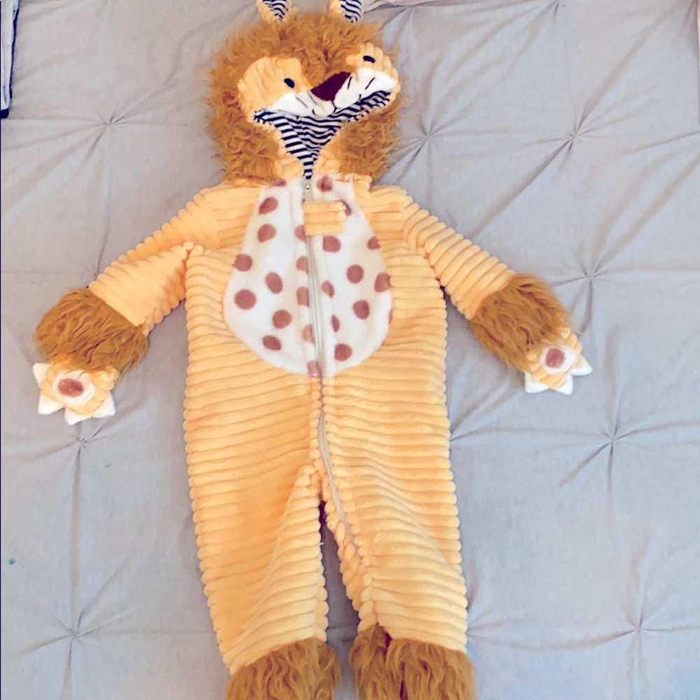 Baby Lion costume 3-6 months